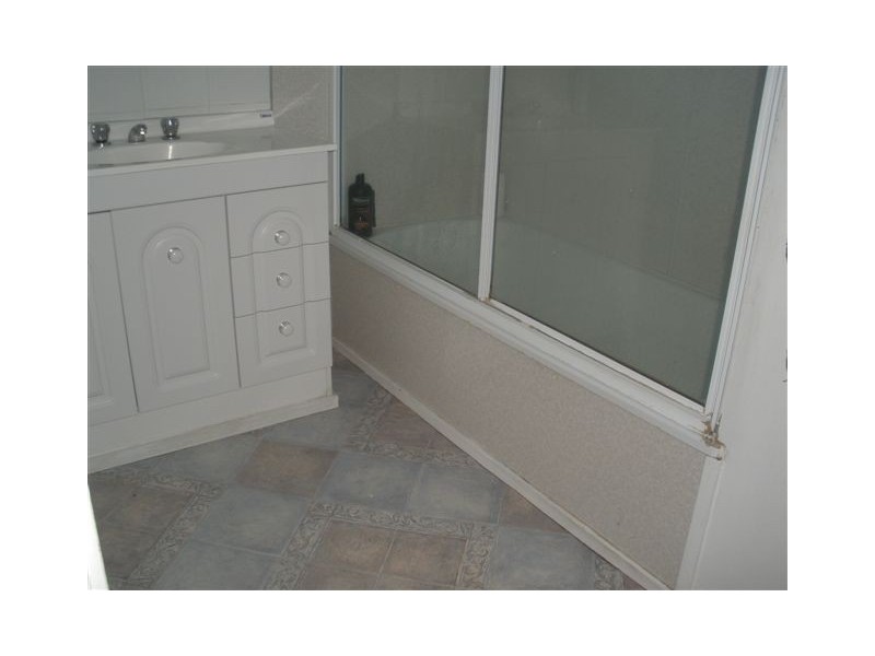 31 Wattle Street, Blackwater QLD 4717