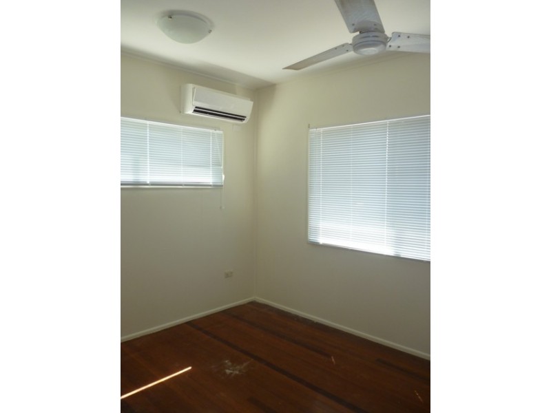 37 Taurus Street, Blackwater QLD 4717