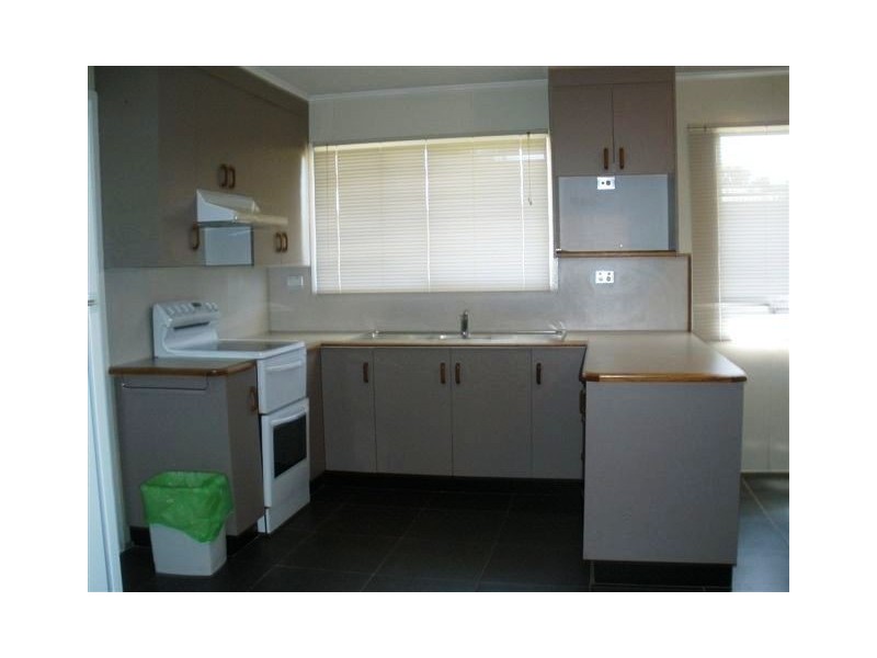 78 Arthur Street, Blackwater QLD 4717