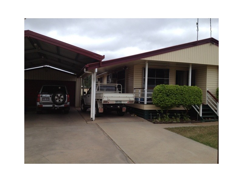 40 Wey Street, Blackwater QLD 4717