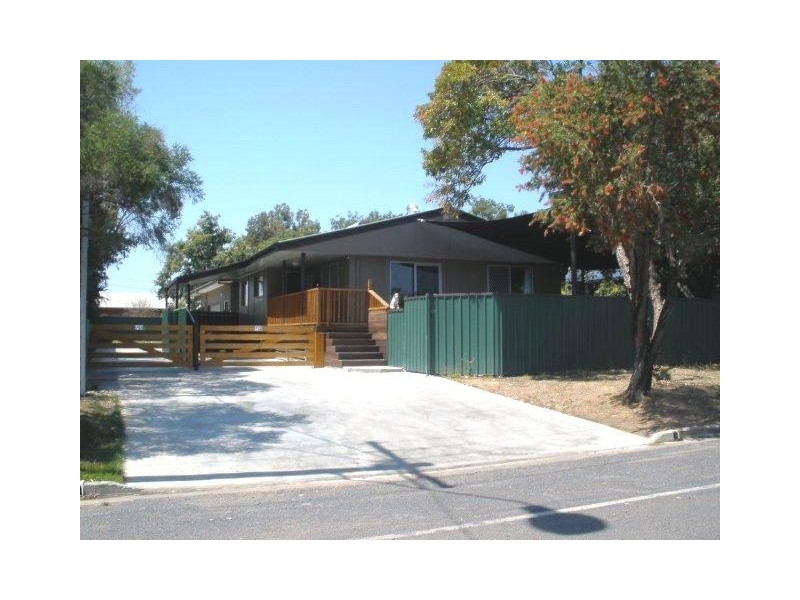 73 A ARTHUR, Blackwater QLD 4717