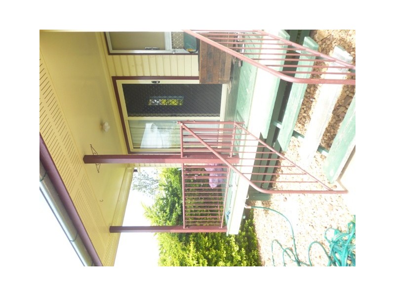 18 MYALL, Blackwater QLD 4717