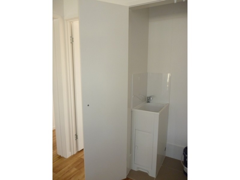 2/21 GIDYEA STREET, Blackwater QLD 4717