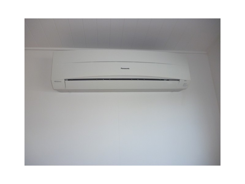 2/21 GIDYEA STREET, Blackwater QLD 4717