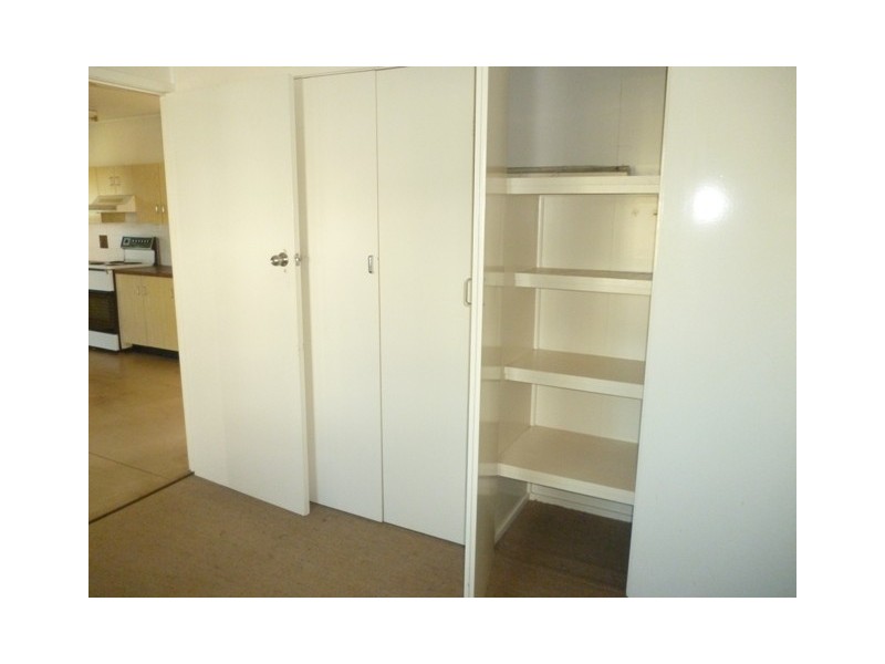 2/49  WEY STREET, Blackwater QLD 4717