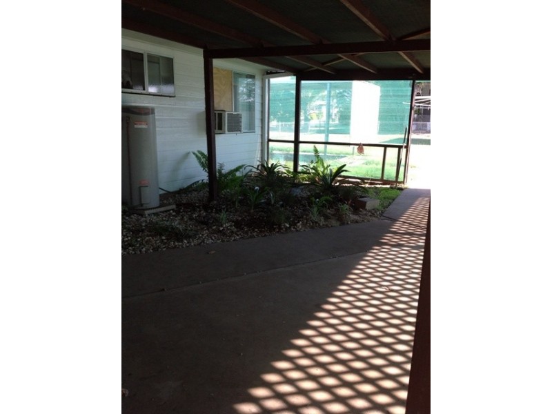 19 Cedar Street, Blackwater QLD 4717