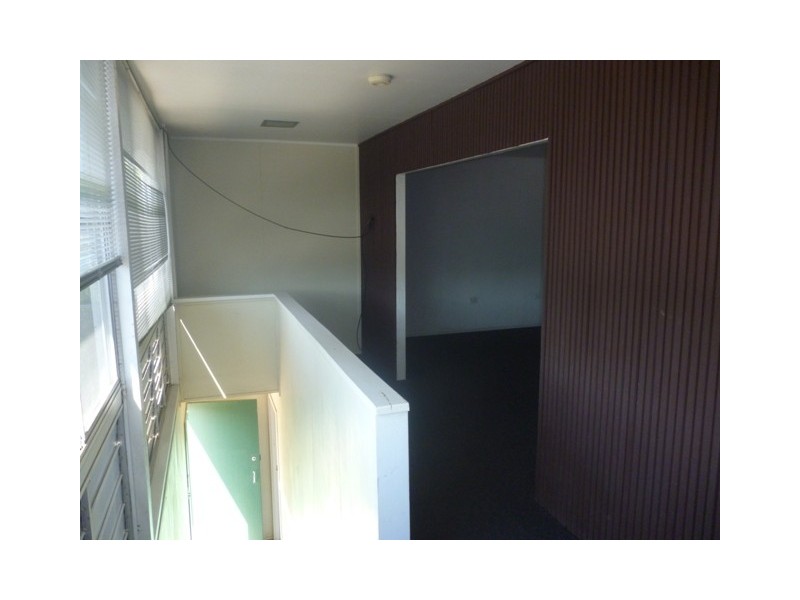 18 Mackenzie Street, Blackwater QLD 4717