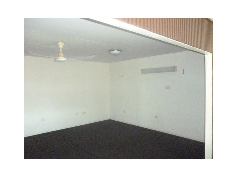 18 Mackenzie Street, Blackwater QLD 4717