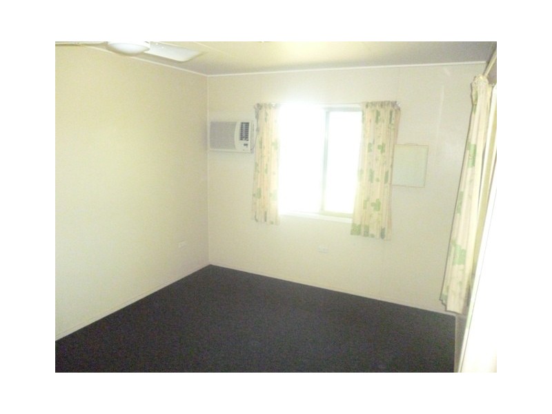 18 Mackenzie Street, Blackwater QLD 4717