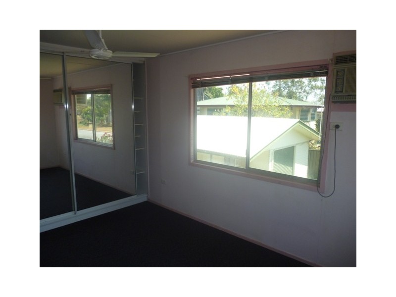 18 Mackenzie Street, Blackwater QLD 4717