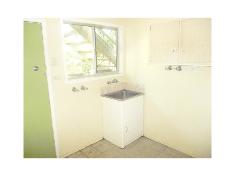 18 Mackenzie Street, Blackwater QLD 4717