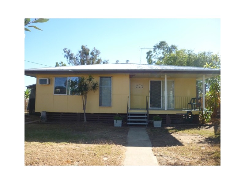 6 Quandong Street, Blackwater QLD 4717