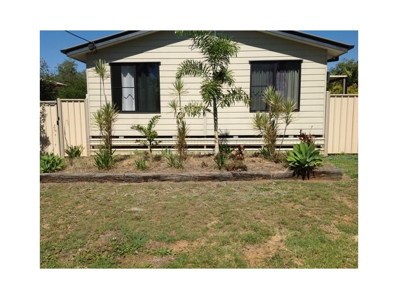 8 Fern Street, Blackwater QLD 4717