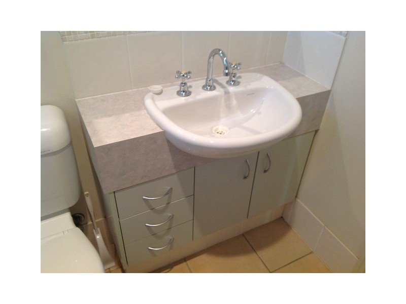 8 Fern Street, Blackwater QLD 4717