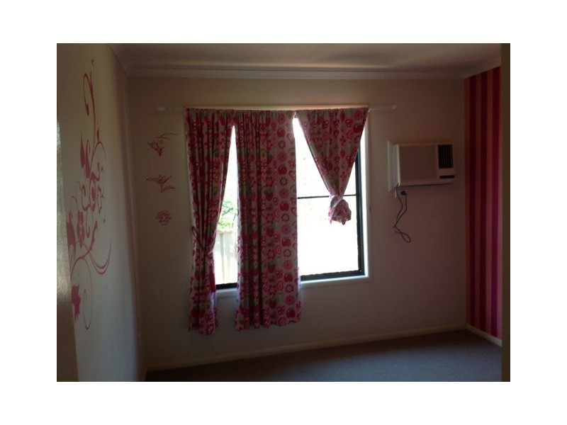 8 Fern Street, Blackwater QLD 4717