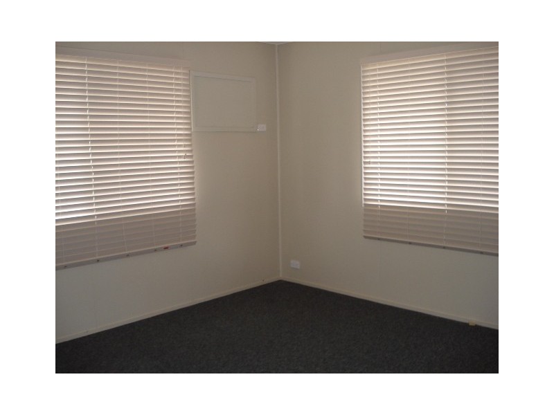 43 Bendee Street, Blackwater QLD 4717