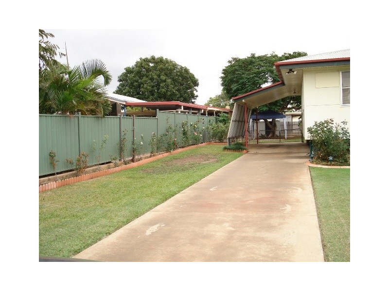 43 Bendee Street, Blackwater QLD 4717
