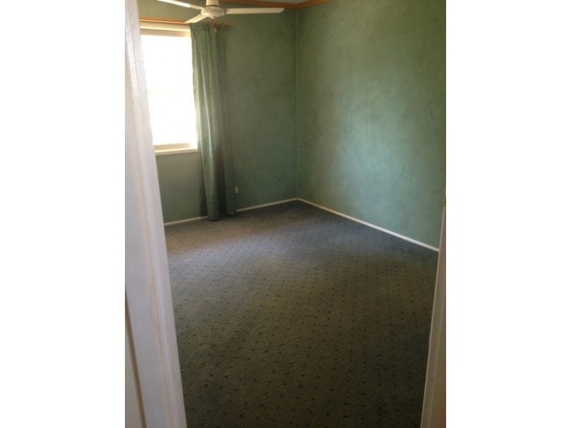 19 Conachan, Blackwater QLD 4717