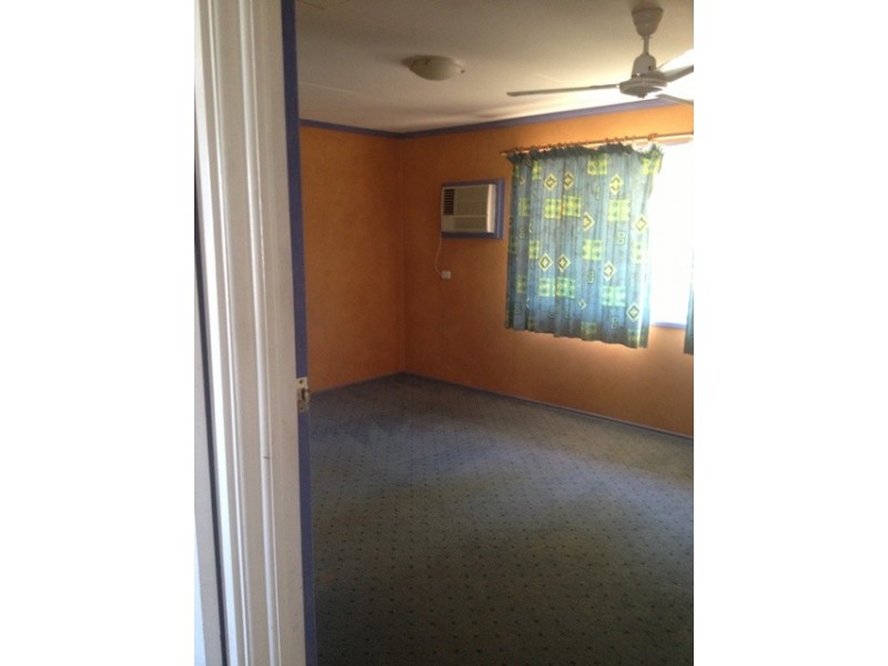 19 Conachan, Blackwater QLD 4717