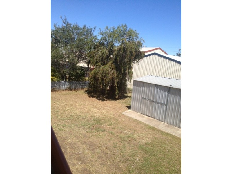 19 Conachan, Blackwater QLD 4717