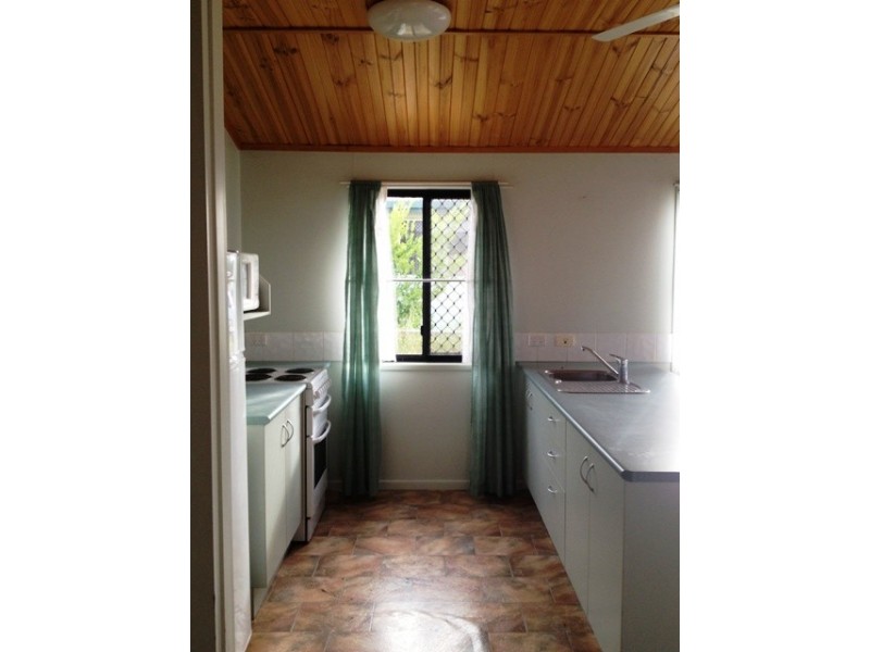 11 Oliffe Street, Blackwater QLD 4717