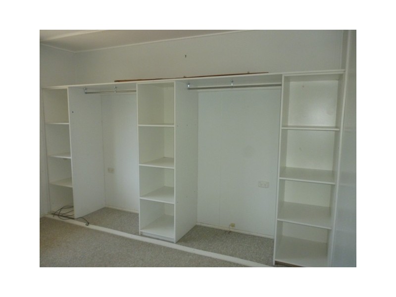 8 BIRT STREET, Blackwater QLD 4717