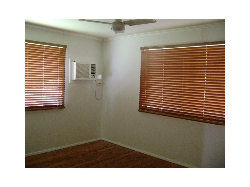 1/21 GIDYEA STREET, Blackwater QLD 4717