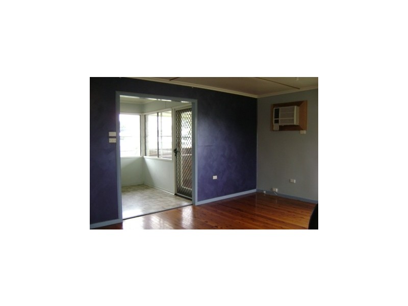 21 Fay Street, Blackwater QLD 4717