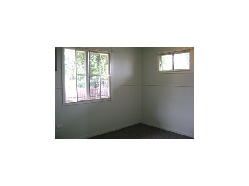 21 Fay Street, Blackwater QLD 4717