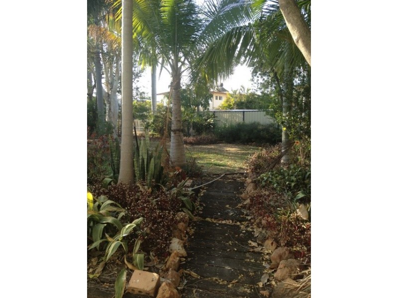 6 Bremner Street, Blackwater QLD 4717