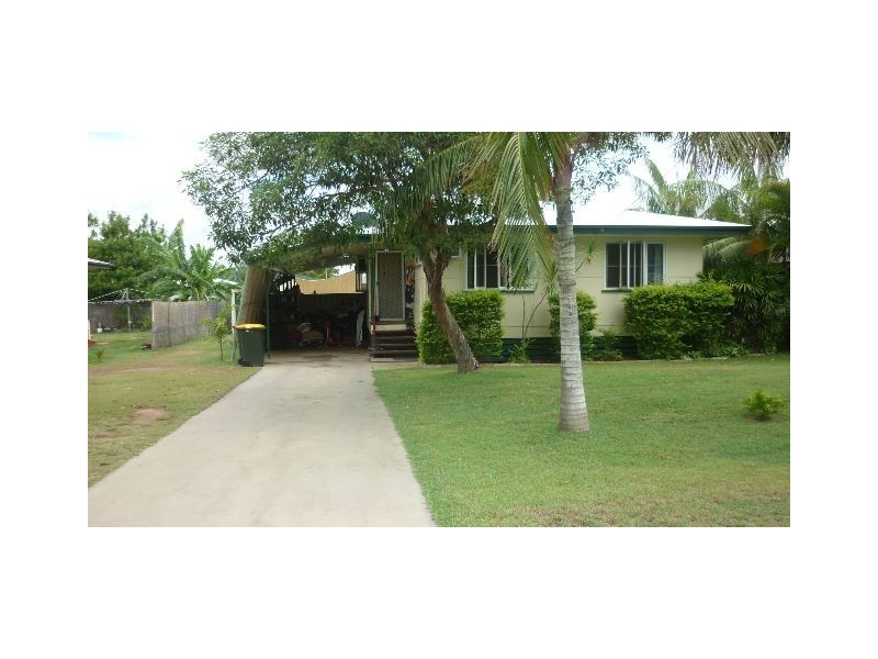 11 Seeman Street, Blackwater QLD 4717