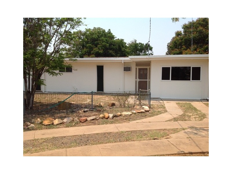 49 Evans Street, Blackwater QLD 4717