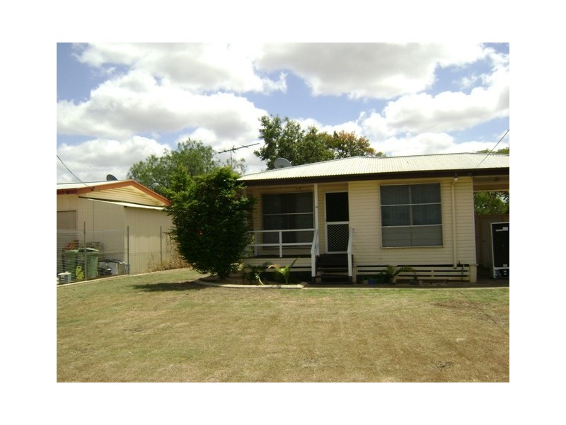 28 Taurus Street, Blackwater QLD 4717