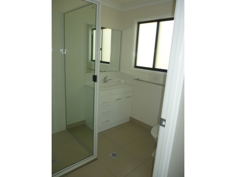 1/16 Bauman Way, Blackwater QLD 4717