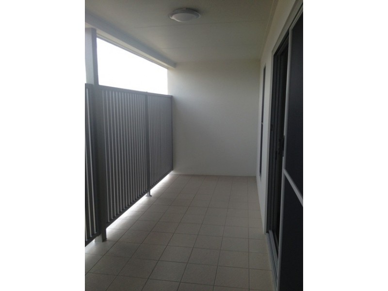 2/17-19 Sandalwood Street, Blackwater QLD 4717