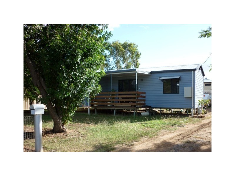 8 Pandanus Street, Blackwater QLD 4717