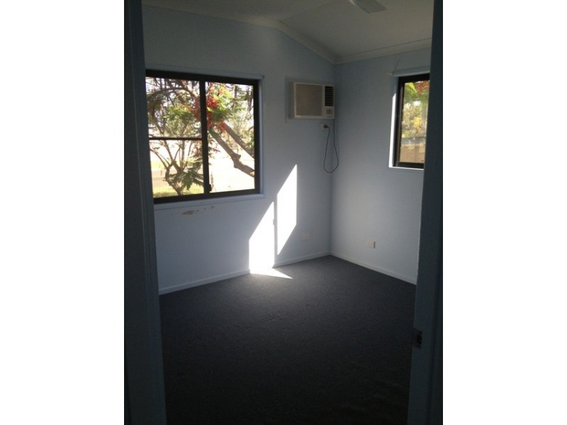 8 Pandanus Street, Blackwater QLD 4717