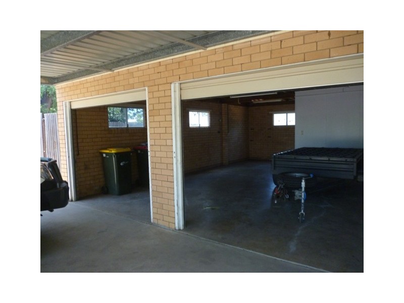 21 Bottletree Avenue, Blackwater QLD 4717