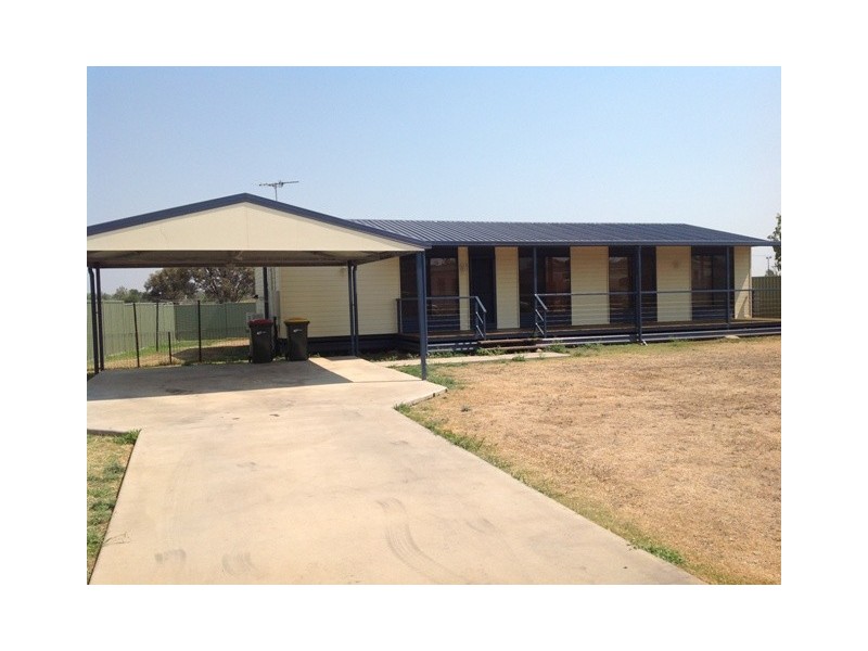 7 Summer Red Court, Blackwater QLD 4717