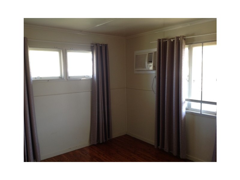 24 Sandalwood, Blackwater QLD 4717