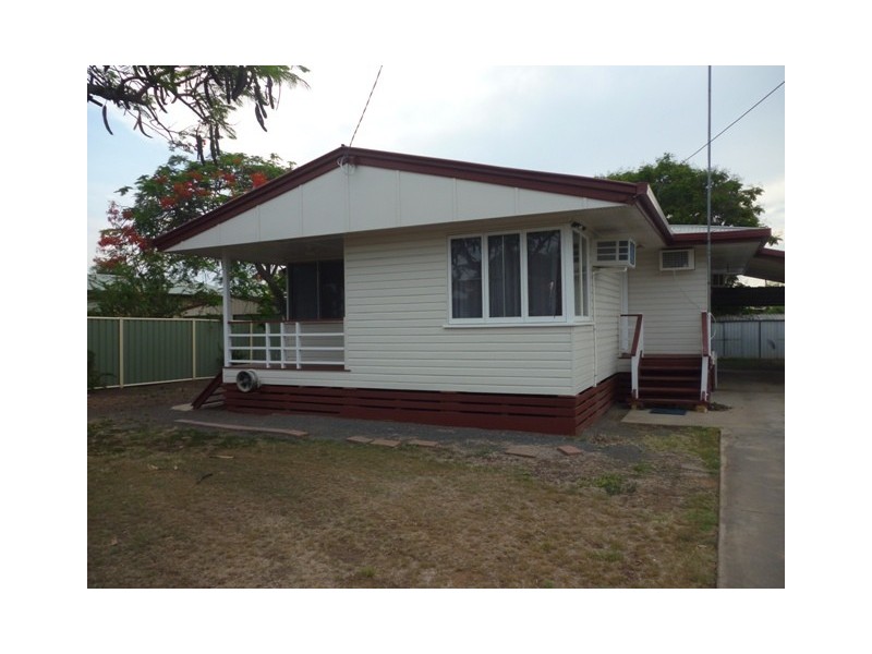 28 Sandalwood Street, Blackwater QLD 4717