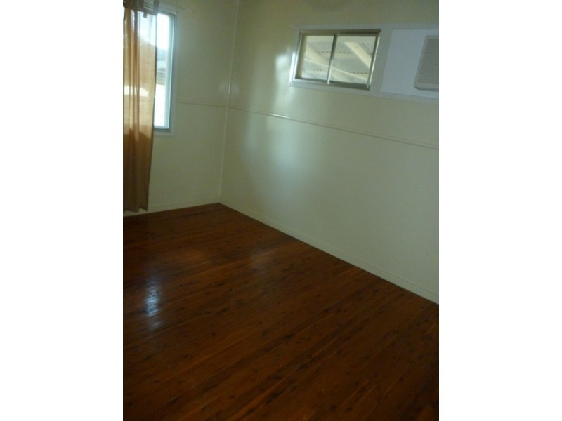 28 Sandalwood Street, Blackwater QLD 4717