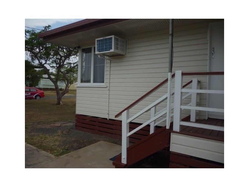 28 Sandalwood Street, Blackwater QLD 4717