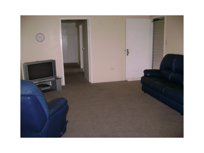 13 Cork Street, Blackwater QLD 4717