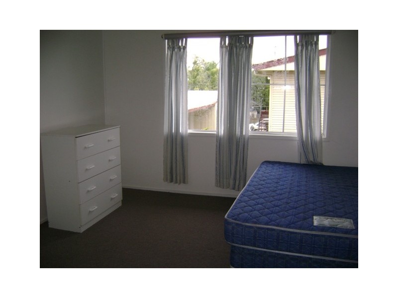 13 Cork Street, Blackwater QLD 4717