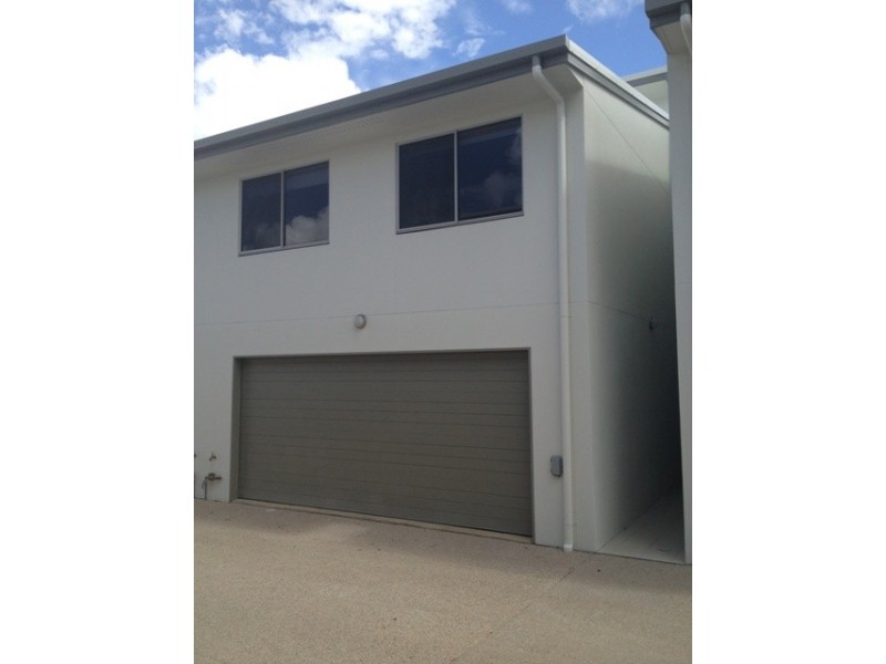 2/17-19 Sandalwood, Blackwater QLD 4717