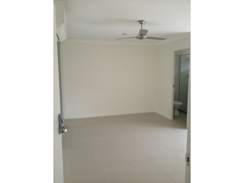 2/17-19 Sandalwood, Blackwater QLD 4717