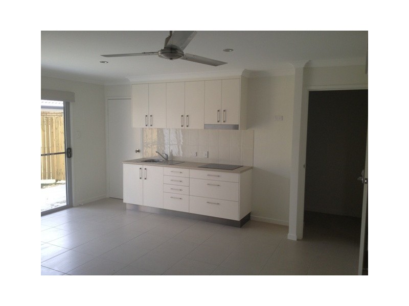 2/17-19 Sandalwood, Blackwater QLD 4717