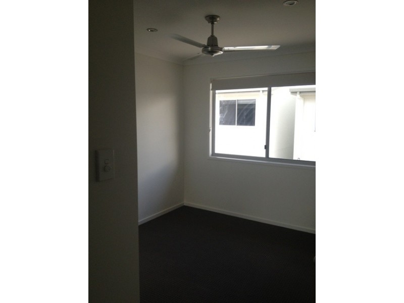 2/17-19 Sandalwood, Blackwater QLD 4717