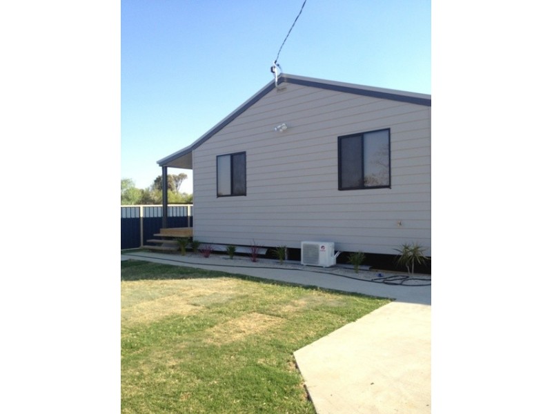 5 Maple Street, Blackwater QLD 4717